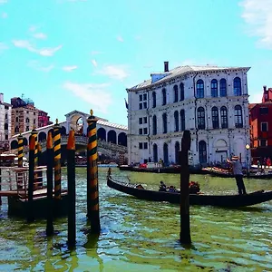 https://residenza-grisostomo.hotelslidodijesolo.com